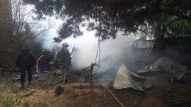Fatal incendio en Río Gallegos: hay un muerto