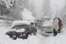 Al menos 21 personas murieron atrapadas en sus coches por una tormenta de nieve