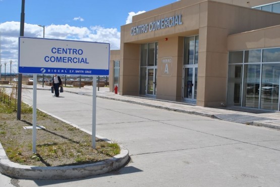 Antes de ir a la Zona Franca, a cuánto está el dólar hoy