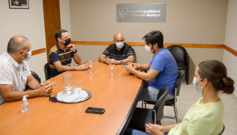Gustavo Sastre dialogó con autoridades sanitarias