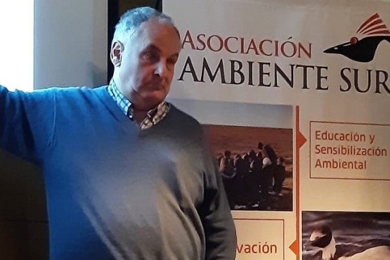 Alejandro Rojo Vivot dictando un taller de participación ciudadana, ya que la formación es central para una participación informada en los asuntos públicos.