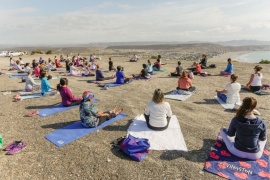 Yoga al aire libre en Rada Tilly