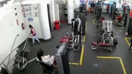 Hombre de 32 años murió cuando hacía ejercicios: su familia responsabilizó al gimnasio