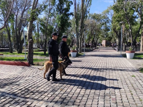 Policía en la Plaza San Martín. (C.G)