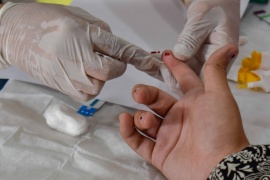 Testeos de VIH y entrega de preservativos en el Peliche