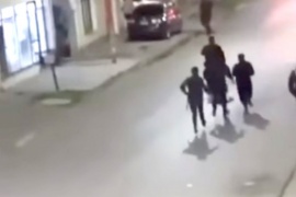 Cinco detenidos y un policía herido en una pelea a la salida de un boliche