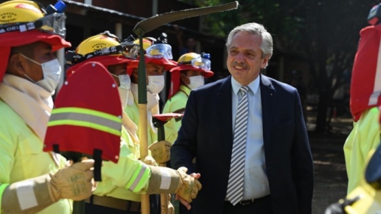 El Presidente recorre las áreas afectadas por los incendios en Corrientes