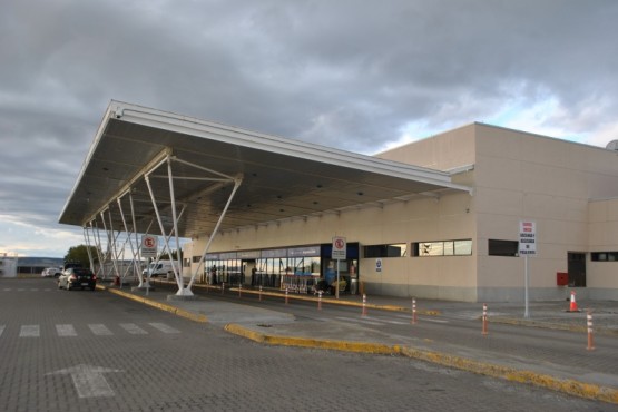 Aeropuerto Internacional Piloto Civil Norberto Fernández