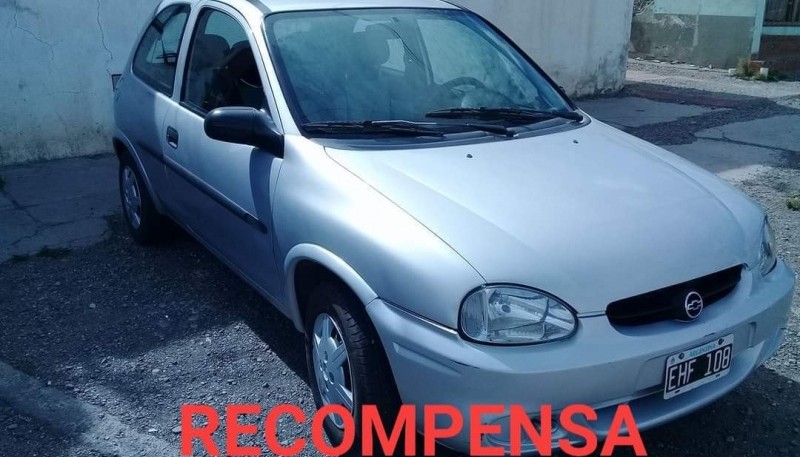 El Chevrolet Corsa robado.