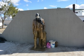 Reapareció la estatua de Roca en Río Gallegos