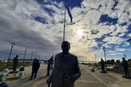 Paso de los Presidentes en Río Gallegos: te mostramos una por una las estatuas