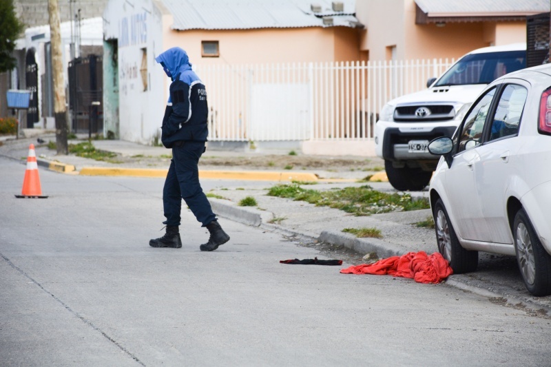 Lugar donde cayó el herido en la mañana de ayer. (Foto: C.R.)