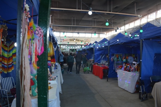 La Feria por el Día Mundial del Artesano se realizó en la Sociedad Rural. 