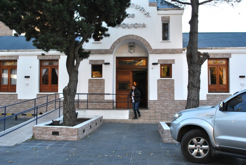 La Mesa del Salario abrió ayer en Jefatura de Policía.