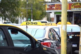 Trabajadores de taxis piden avanzar con la actualización de la tarifa de hasta un 40%
