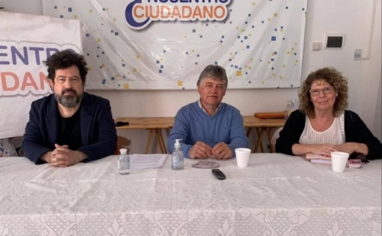 Busquet con referentes de Encuentro Ciudadano. 