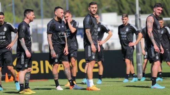 La Selección Argentina entrenó en el predio que la AFA tiene en Ezeiza de cara al partido ante Ecuador.