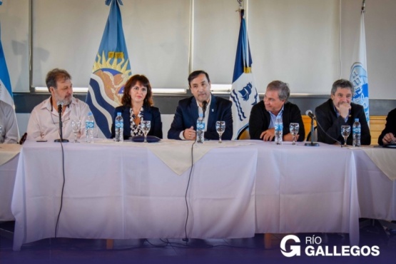 Pablo Grasso en la reunión patagónica de FEHGRA. 