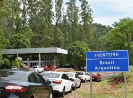 Brasil y Uruguay eliminan el PCR negativo para viajeros vacunados