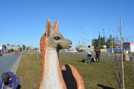 Nuevas esculturas de la fauna patagónica en Río Gallegos