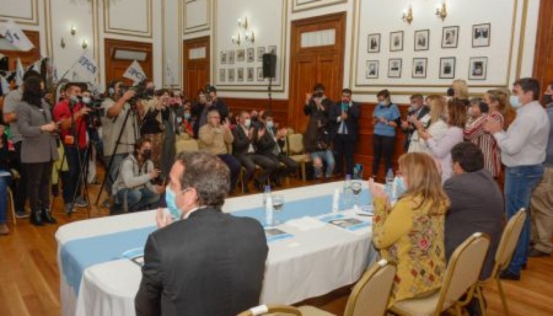 Representantes gremiales destacaron el Decreto de Homologación del personal sanitario