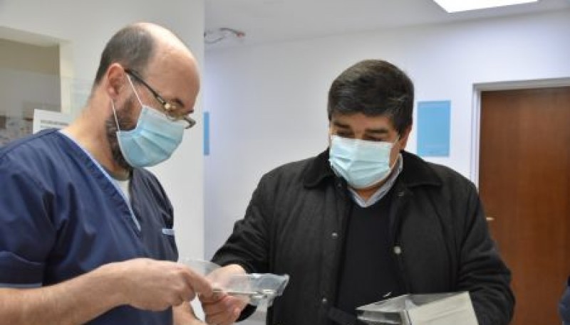 Gobierno entregó insumos y equipamiento en centros de salud de Río Gallegos