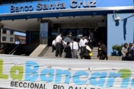 La Bancaria Santa Cruz: “Fueron insuficientes los porcentajes y formas de pago que ofrecieron las Cámaras”