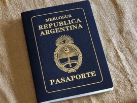 Migraciones eliminó el sellado físico en el pasaporte