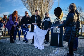 Inauguraron monumento en homenaje a las Madres de Plaza de Mayo