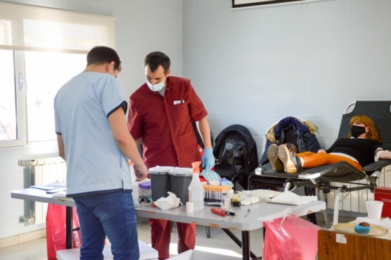 Se llevó a cabo la campaña de donación de sangre en el SUM de Vialidad Nacional.