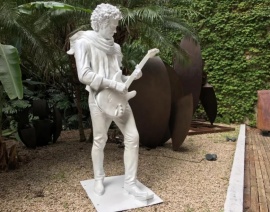 En Costa Rica se inauguró una estatua de Gustavo Cerati