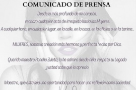 Un cantante colombiano acosó a una colega en pleno escenario