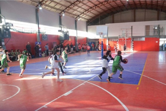 Más de 300 jugadores participaron del encuentro de Básquet de las categorías Mini y Pre Mini