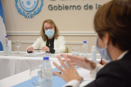 “Argentina contra el hambre”: Alicia Kirchner encabezó la firma de convenio