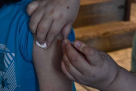 Salud Pública Municipal llevó vacunación y atención primaria al Barrio Los Lolos