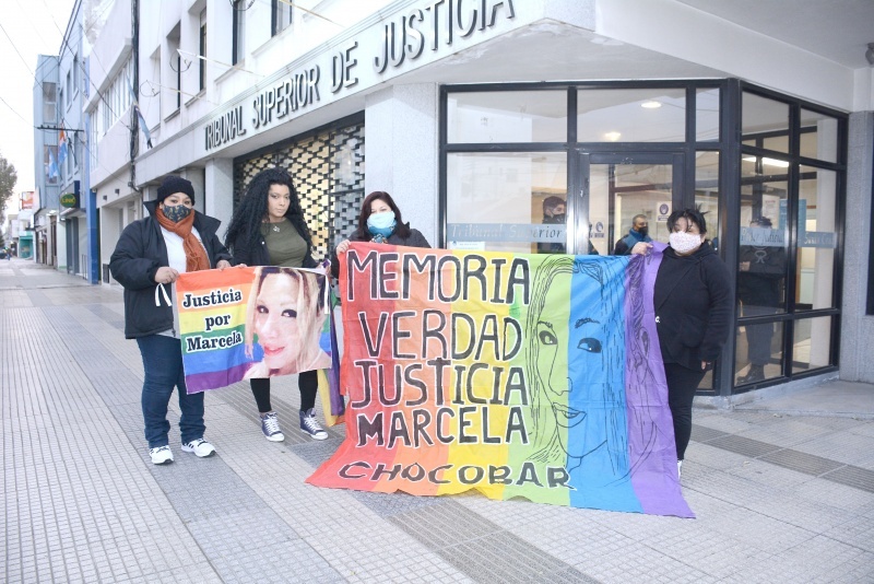 Las hermanas de Marcela estuvieron presentes en TSJ. (Foto: C.R.)