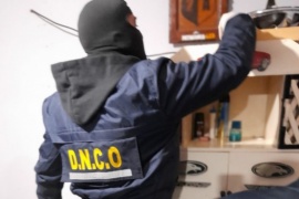 Policía de Santa Cruz secuestró drogas que se comercializaban en una vivienda