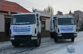 Municipio presentó los dos nuevos camiones recolectores