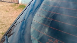La foto viral de la imagen de Jesús en el vidrio trasero de un auto