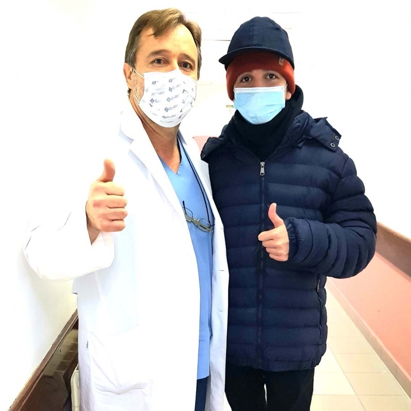 Fabricio visitó a los médicos que lo asistieron. 