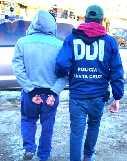 Momento en que el sujeto es detenido por personal de la DDI. 