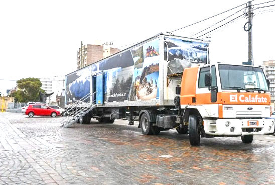 Camión promocional en Puerto Madryn 