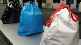 Balenciaga sacó a la venta una bolsa de basura a US$1.790