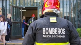 Experimento en colegio provocó explosión que dejó cuatro alumnos internados y uno está grave