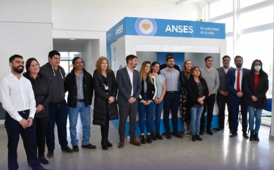 Autoridades provinciales y municipales acompañaron la apertura de las nuevas oficinas de ANSES, ubicadas en el Centro Administrativo del Barrio San Benito. 