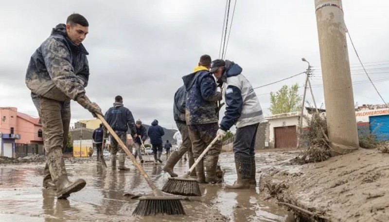 Las inundaciones causaron numerosos problemas a los vecinos de la localidad de Comodoro Rivadavia.