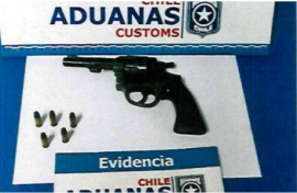Argentino que ingresó con arma de fuego a Chile tendrá que pagar 100 mil pesos chilenos