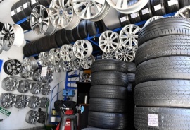En pocos días se acabará el stock de neumáticos en los puntos de venta, advierten los comerciantes