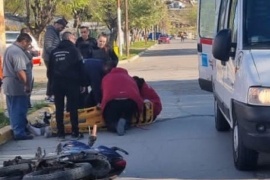 Motociclista hospitalizado tras choque