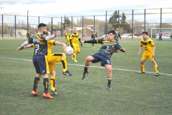 El Xeneize se hizo fuerte de local y venció al último campeón. 